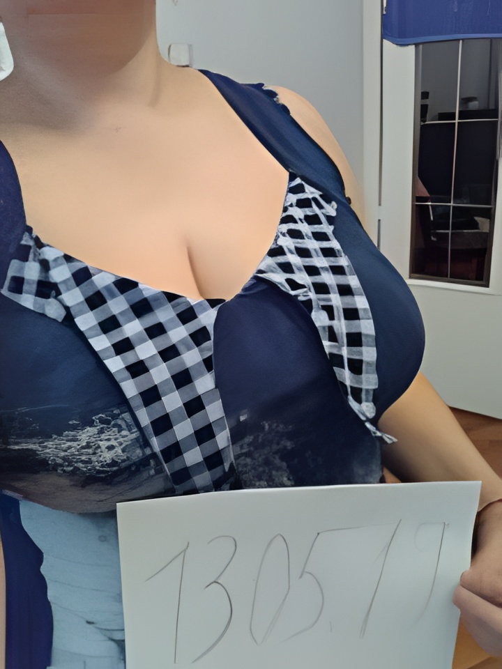 Полина привлекальеная девушка из Троицка цена от 2500 руб