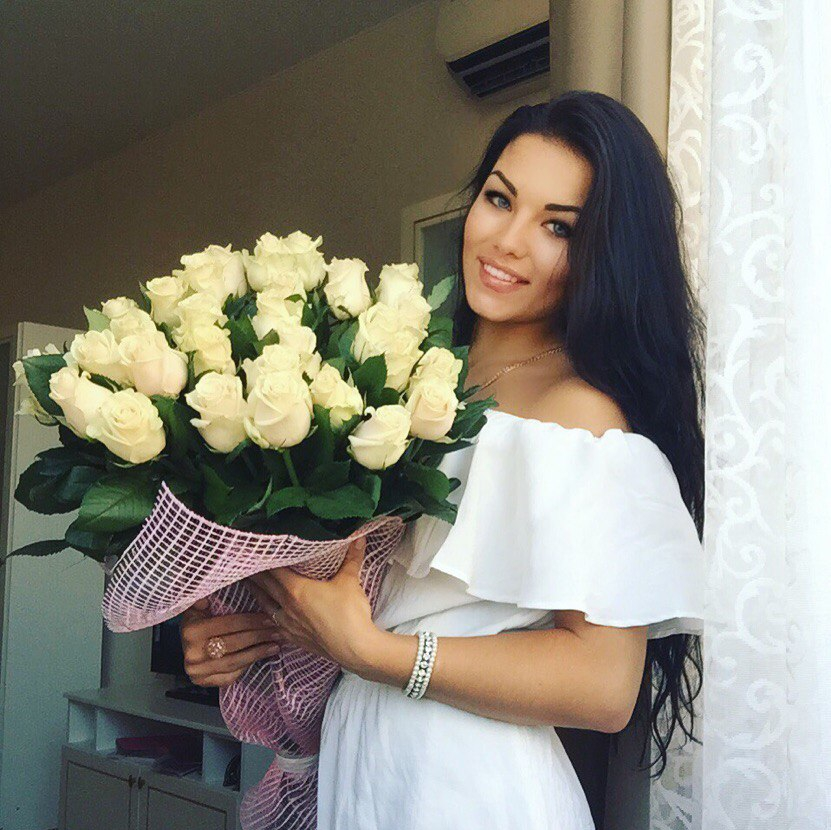 Стефани привлекальеная девушка из Троицка цена от 3500 руб