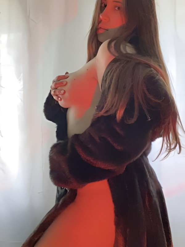 Регина привлекательная девушка из Троицка цена от 3000 руб